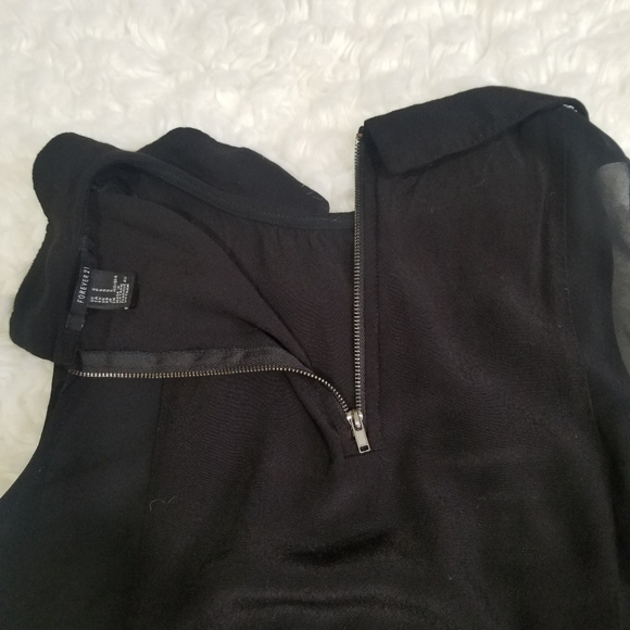 Forever 21 sleeveless collar black top. Size S - Picture 10 of 13